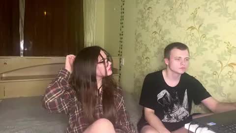 Emmy and Maks online show from March 6, 1:18 pm