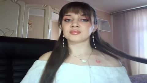 gloriashine online show from March 12, 7:13 am