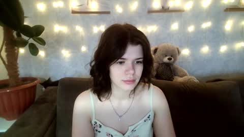  Roxy  online show from November 11, 4:23 am