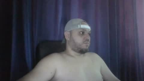 Snapshot of glusgan chatting on July 6, 7:16 am Your boy online show from July 6, 7:16 am