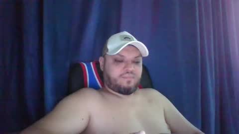 Snapshot of glusgan chatting on July 15, 7:13 am Your boy online show from July 15, 7:13 am