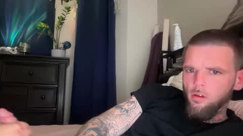 Snapshot of gmfproductions30 chatting on June 9, 8:15 am Stretching out Britt online show from June 9, 8:15 am