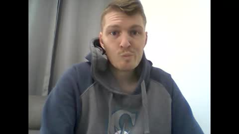 Snapshot of gmonay1331 chatting on January 25, 7:49 pm gmonay1331 online show from January 25, 7:49 pm