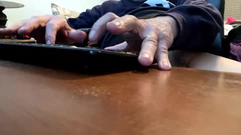 Snapshot of gngnxxx chatting on February 11, 8:25 pm gngnxxx online show from February 11, 8:25 pm