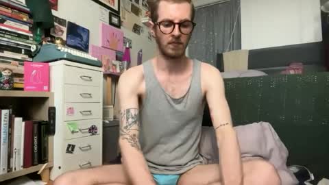 Snapshot of gnickname chatting on July 5, 12:28 am gnickname online show from July 5, 12:28 am