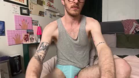 Snapshot of gnickname chatting on July 18, 1:21 am gnickname online show from July 18, 1:21 am