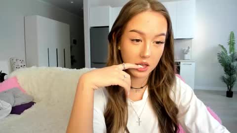 Lina online show from February 22, 8:46 am