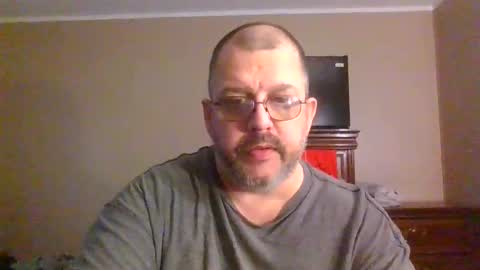 Snapshot of gobey33 chatting on April 19, 11:51 pm IDKIDCIDGAF online show from April 19, 11:51 pm