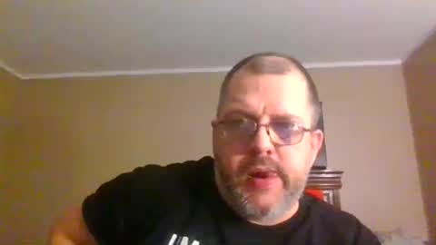 Snapshot of gobey33 chatting on May 1, 12:59 am IDKIDCIDGAF online show from May 1, 12:59 am