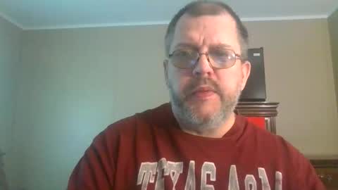 Snapshot of gobey33 chatting on May 16, 5:12 pm IDKIDCIDGAF online show from May 16, 5:12 pm