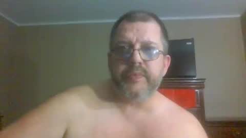 Snapshot of gobey33 chatting on May 19, 1:56 am IDKIDCIDGAF online show from May 19, 1:56 am