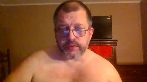Snapshot of gobey33 chatting on May 26, 1:56 am IDKIDCIDGAF online show from May 26, 1:56 am
