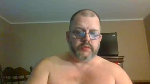 Snapshot of gobey33 chatting on June 24, 11:37 pm IDKIDCIDGAF online show from June 24, 11:37 pm
