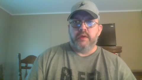 Snapshot of gobey33 chatting on July 7, 5:06 pm IDKIDCIDGAF online show from July 7, 5:06 pm