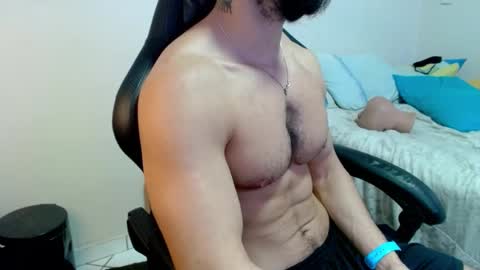 Snapshot of god_hunkules chatting on February 18, 4:47 pm god hunkules online show from February 18, 4:47 pm