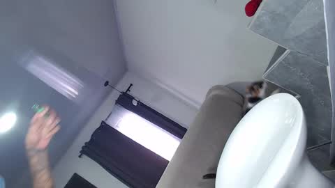 Snapshot of goddesfox chatting on December 18, 8:14 pm daniela online show from December 18, 8:14 pm