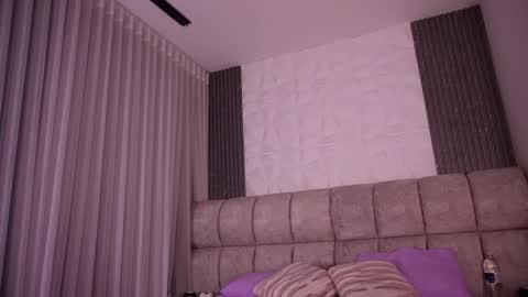 goddess_eli77 online show from May 30, 3:03 am