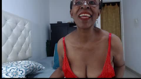 Snapshot of goddess_judy chatting on April 21, 4:30 am goddess judy online show from April 21, 4:30 am