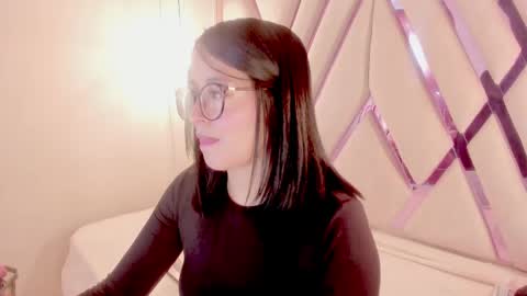 Snapshot of goddess_martina chatting on May 21, 12:45 pm M A R T I N A online show from May 21, 12:45 pm