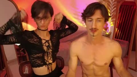 Snapshot of goddess_marylin chatting on May 4, 4:19 am 330 UTC2 girls online show from May 4, 4:19 am