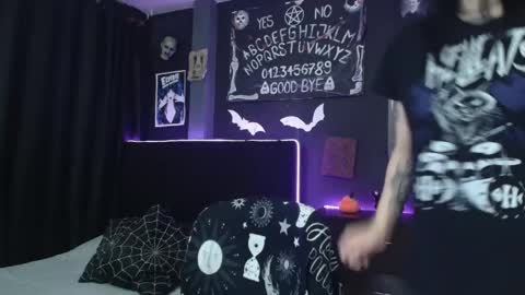 Snapshot of goddess_mortem chatting on April 20, 11:17 pm Mortem model independientfollow me on my telegram channel online show from April 20, 11:17 pm