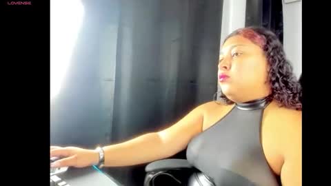 Snapshot of goddess_of_sissys chatting on April 11, 12:15 am goddess_of_sissys online show from April 11, 12:15 am