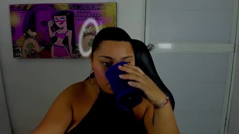 Snapshot of goddess_of_sissys chatting on May 1, 6:40 am goddess_of_sissys online show from May 1, 6:40 am
