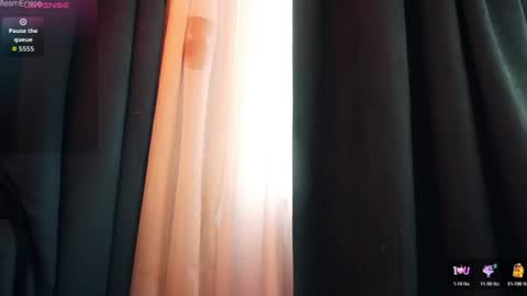 Snapshot of goddesseriss chatting on June 29, 6:08 am MesmErisse online show from June 29, 6:08 am