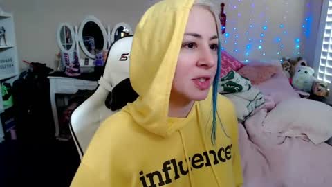 Snapshot of goddesslilith chatting on July 5, 9:22 pm Goddess Lilith - 111 tks to PM online show from July 5, 9:22 pm