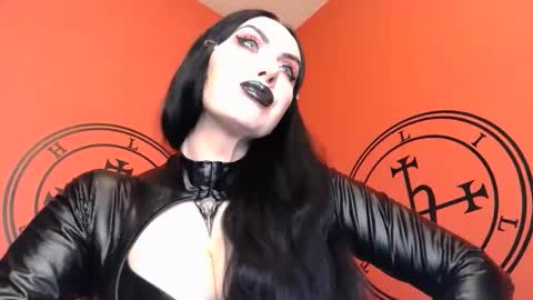 Snapshot of goddessmidnight chatting on May 16, 4:39 pm GODDESS MIDNIGHT online show from May 16, 4:39 pm