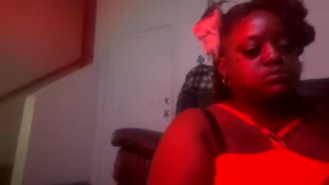 Snapshot of goddessmonni chatting on March 3, 12:16 pm MonniDoll online show from March 3, 12:16 pm