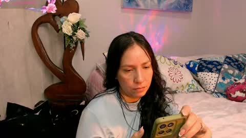 Snapshot of goddessnahi chatting on July 24, 1:03 am Naih Reyes online show from July 24, 1:03 am