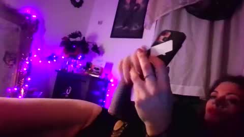 goddessrae19 online show from February 13, 7:15 am