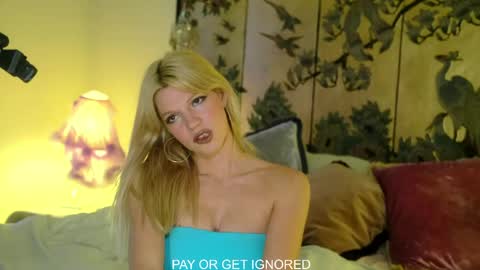 Snapshot of goddesssherry00 chatting on June 8, 1:50 am Goddess Sherry online show from June 8, 1:50 am