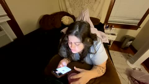 Snapshot of goddessviccc chatting on June 1, 9:00 am princessviccxo online show from June 1, 9:00 am