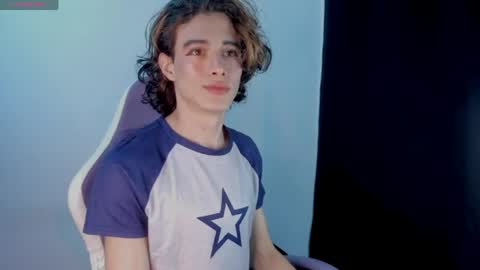 Snapshot of goddest_perseus_ chatting on April 29, 7:53 pm goddest_perseus_ online show from April 29, 7:53 pm