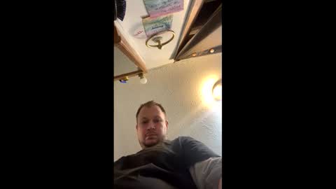 Snapshot of godgivenclimaxzz chatting on February 1, 11:54 am SirCumzalottt online show from February 1, 11:54 am
