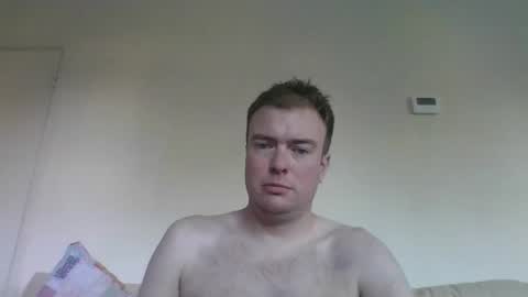 Snapshot of gogo12104 chatting on April 28, 5:51 pm jme online show from April 28, 5:51 pm