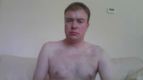 Snapshot of gogo12104 chatting on May 1, 1:59 pm jme online show from May 1, 1:59 pm