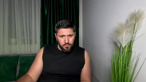 Snapshot of gold_alpha_boy chatting on April 18, 8:20 pm gold_alpha_boy online show from April 18, 8:20 pm