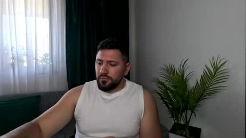 Snapshot of gold_alpha_boy chatting on May 6, 1:05 pm gold_alpha_boy online show from May 6, 1:05 pm