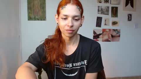 Snapshot of golden_alaska chatting on February 2, 12:26 pm Alaska online show from February 2, 12:26 pm