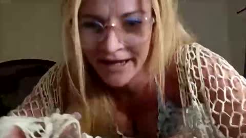 goldendoll1704 online show from June 10, 12:00 am