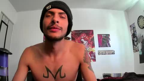 Snapshot of goldenflako chatting on March 8, 7:42 pm goldenflako online show from March 8, 7:42 pm