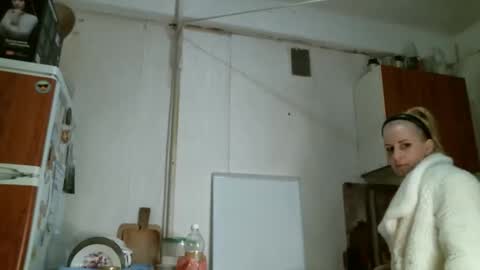 Christie online show from November 18, 4:33 pm