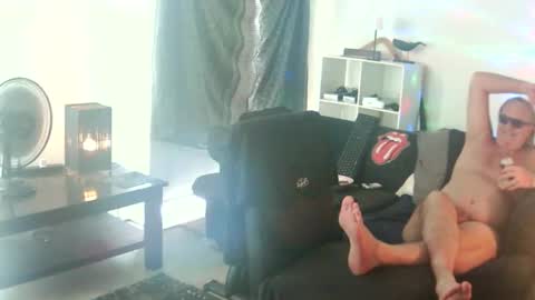 goldyguy011 online show from March 7, 2:52 am