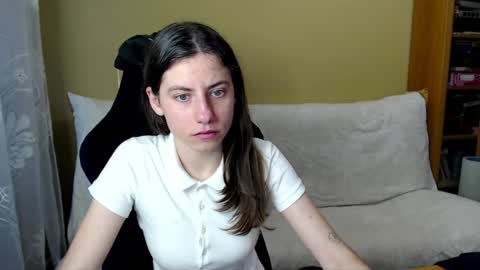 Snapshot of good__night chatting on May 15, 4:47 pm Elizabeth Effie online show from May 15, 4:47 pm