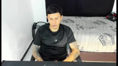 Snapshot of goodboy69i chatting on January 26, 12:58 am goodboy69i online show from January 26, 12:58 am