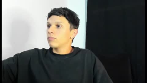 Snapshot of goodboy69i chatting on February 3, 10:43 pm goodboy69i online show from February 3, 10:43 pm