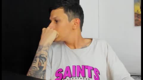 Snapshot of goodboy69i chatting on February 28, 9:44 pm goodboy69i online show from February 28, 9:44 pm